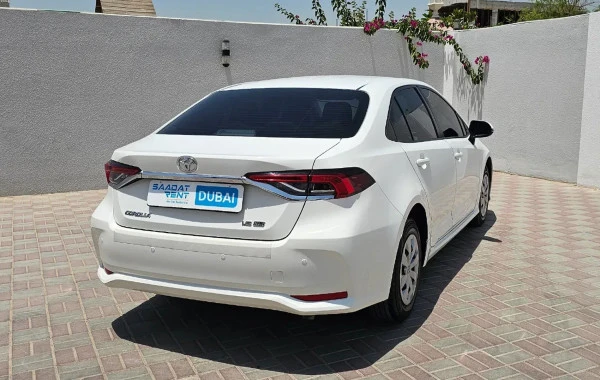  Blanc Toyota Corolla Photo 2