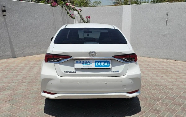 Blanc Toyota Corolla Photo 3