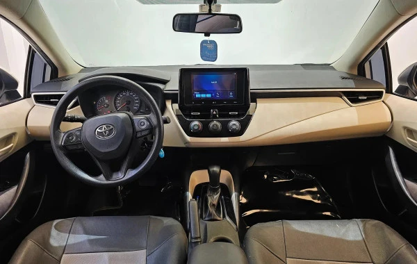  Blanc Toyota Corolla Photo 4