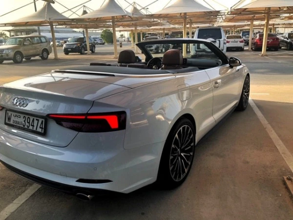  White Audi A5 Cabriolet Photo 4