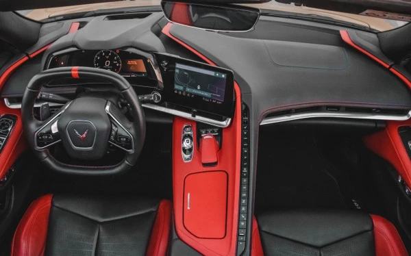  Amarillo Chevrolet Corvette C8 Spyder Photo 7