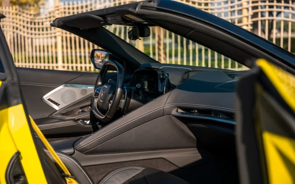  Jaune Chevrolet Corvette C8 Photo 12