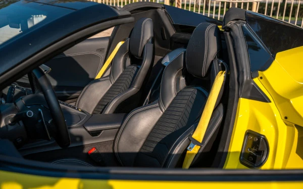  Jaune Chevrolet Corvette C8 Photo 22