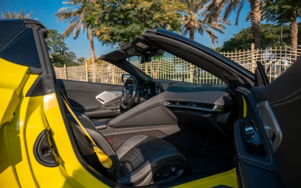  Jaune Chevrolet Corvette C8 Photo 23