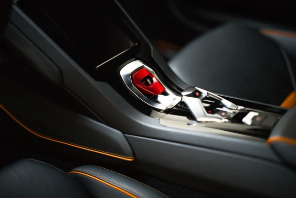  Yellow Lamborghini Evo coupe Photo 22