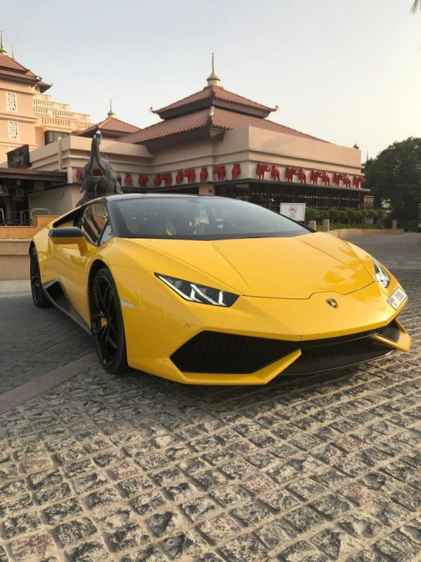  Jaune Lamborghini Huracan Photo 3