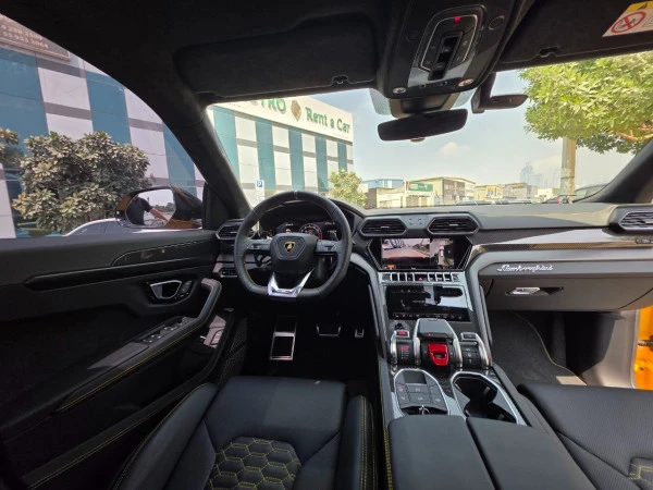  الأصفر لامبورغيني أوروس Photo 7