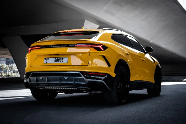  Yellow Lamborghini Urus Photo 2