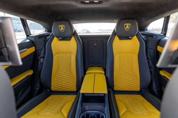  Yellow Lamborghini Urus Photo 6