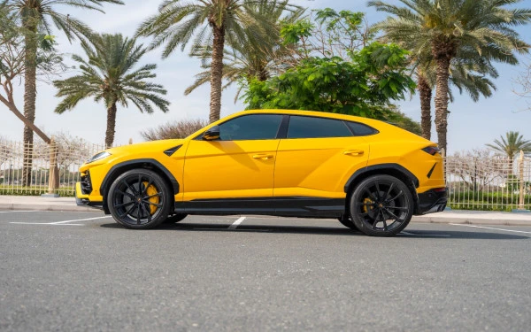  Jaune Lamborghini Urus Photo 3