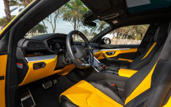  Jaune Lamborghini Urus Photo 12