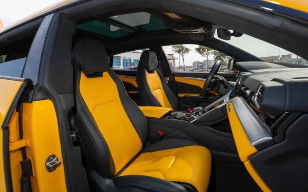  Jaune Lamborghini Urus Photo 15