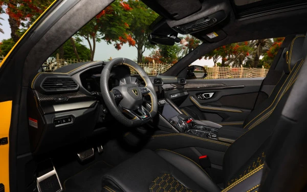  Giallo Lamborghini Urus Photo 13