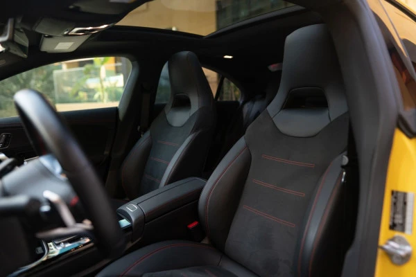  Giallo Mercedes CLA 250 Photo 6
